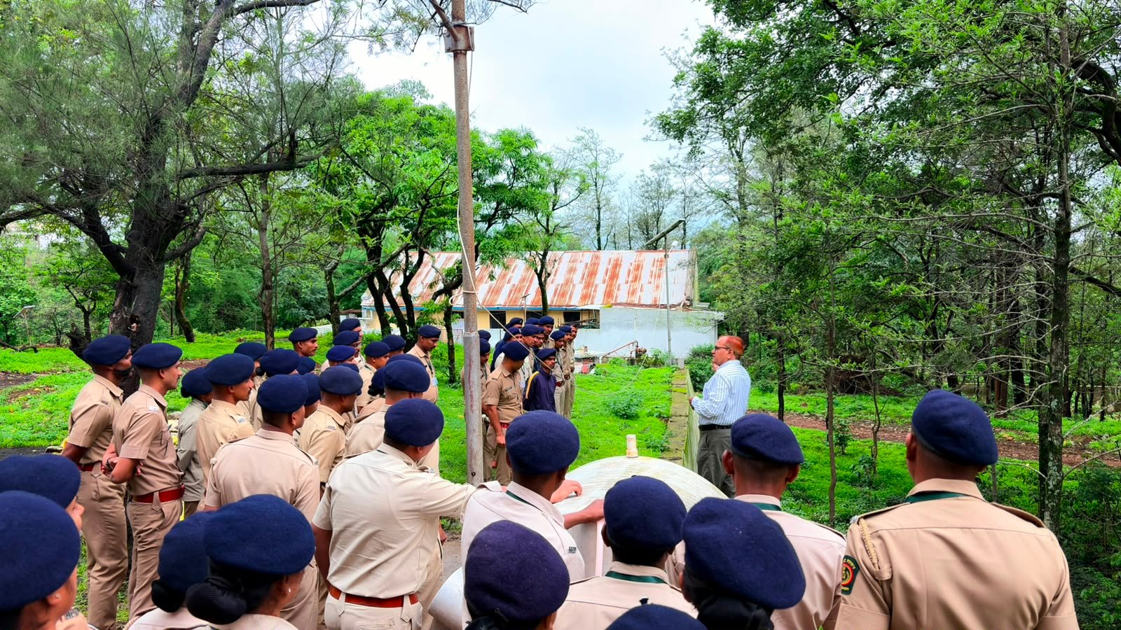 क्षेत्रीय अभ्यास दौरा प्रात्यक्षिक वनअभियांत्रिकी