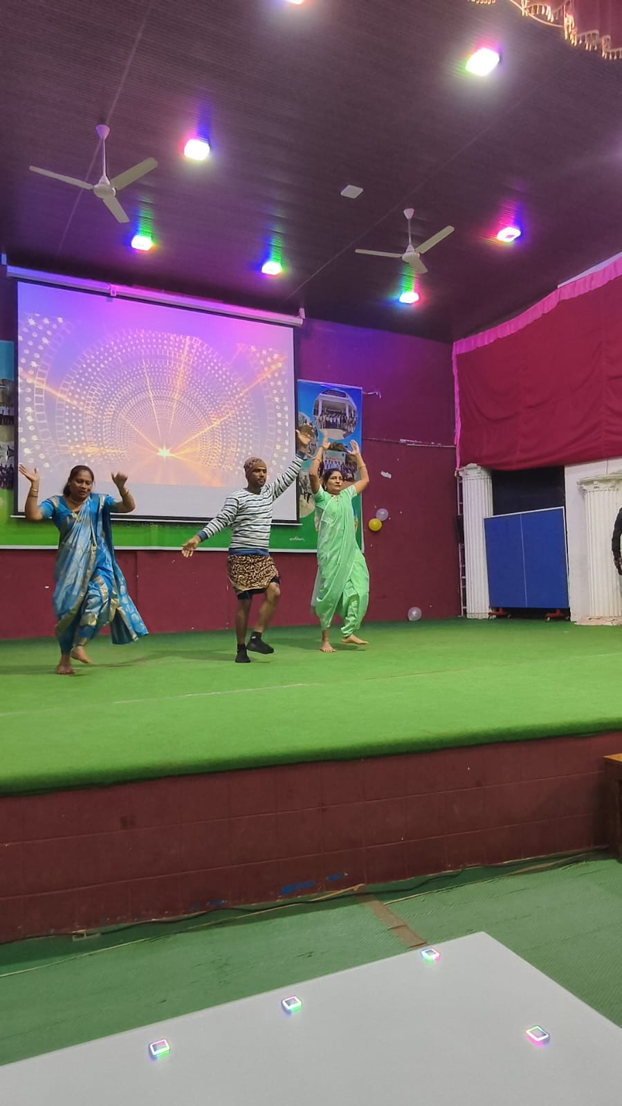 लिपिक/लेखापाल यांचे सांस्कृतिक कार्यक्रम