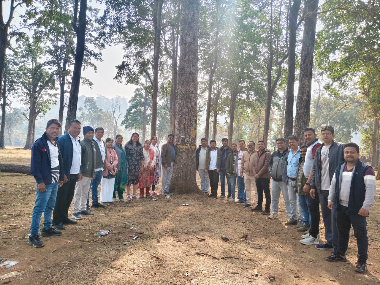 लेखापाल/लिपिक/वनपाल यांचे पायाभूत प्रशिक्षण क्षेत्रीय दौरा सेमाडोह-बोरी-हरिसाल