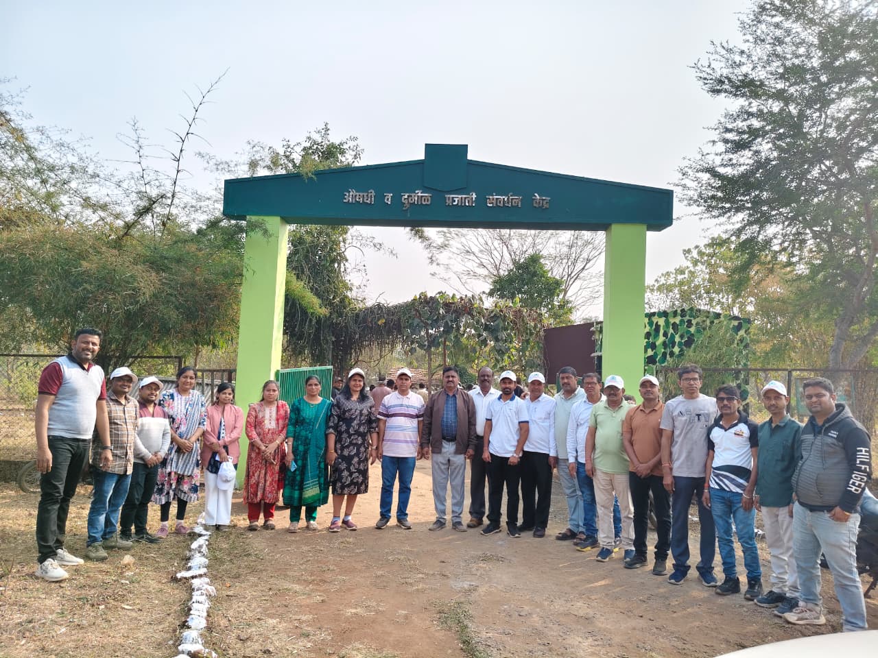 लेखापाल/लिपिक/वनपाल यांचे पायाभूत प्रशिक्षण क्षेत्रीय दौरा सेमाडोह-बोरी-हरिसाल