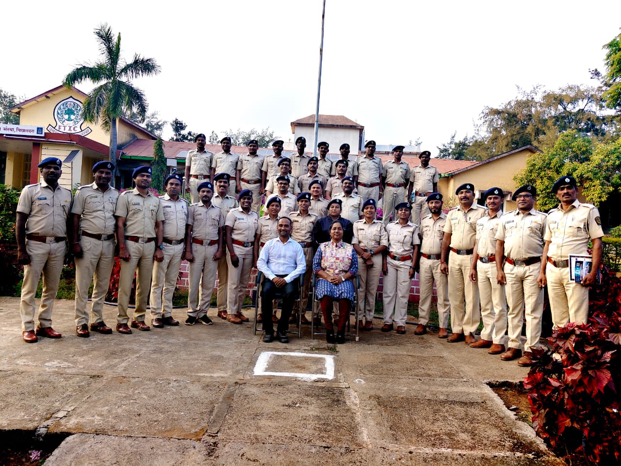 वनरक्षक /वनपाल यांचे अल्पमुदत प्रशिक्षण प्रमाणपत्र वितरण