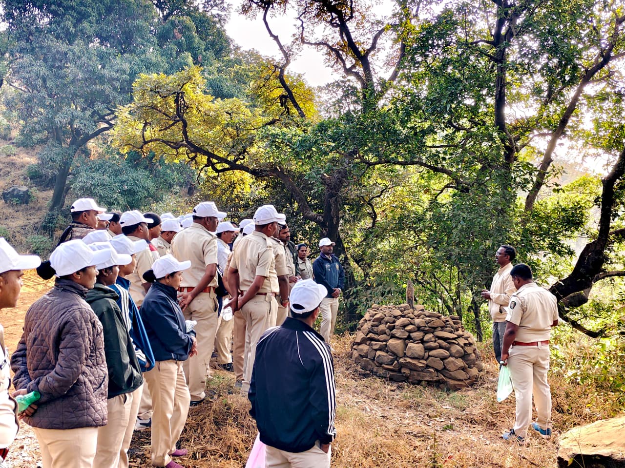 वनरक्षक /वनपाल यांचे अल्पमुदत प्रशिक्षण ट्रेंकिंग / क्षेत्रीय दौरा