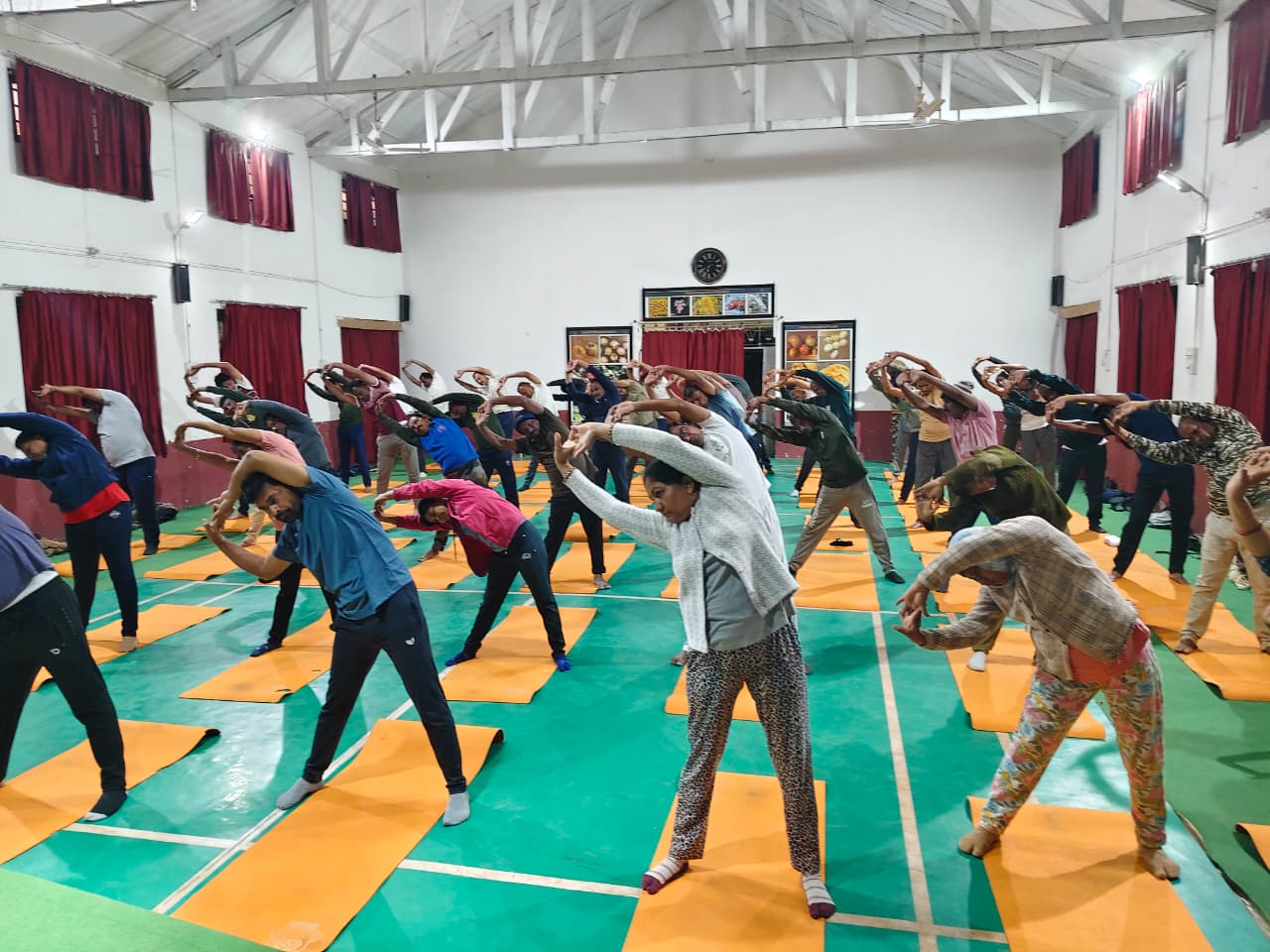 लेखापाल/लिपिक/वनपाल यांचे अल्पमुदत प्रशिक्षण योगा क्लास