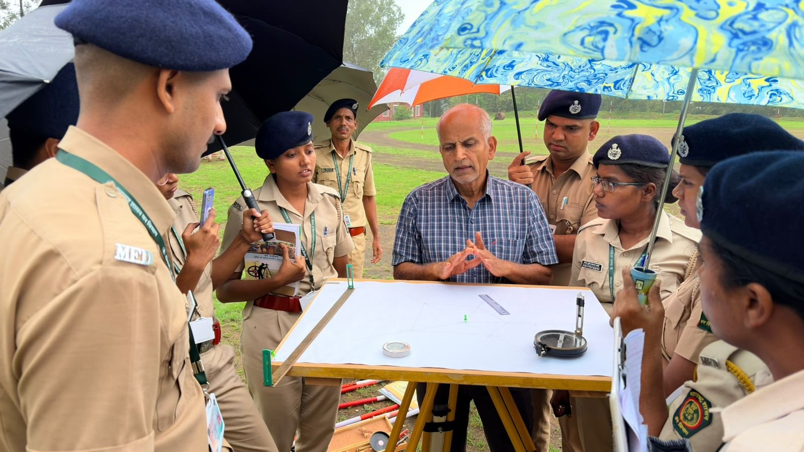 क्षेत्रीय अभ्यास दौरा प्रात्यक्षिक वनसर्व्हेक्षण