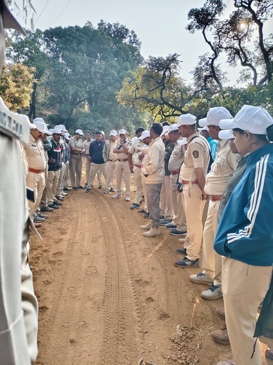वनरक्षक /वनपाल यांचे अल्पमुदत प्रशिक्षण ट्रेंकिंग / क्षेत्रीय दौरा