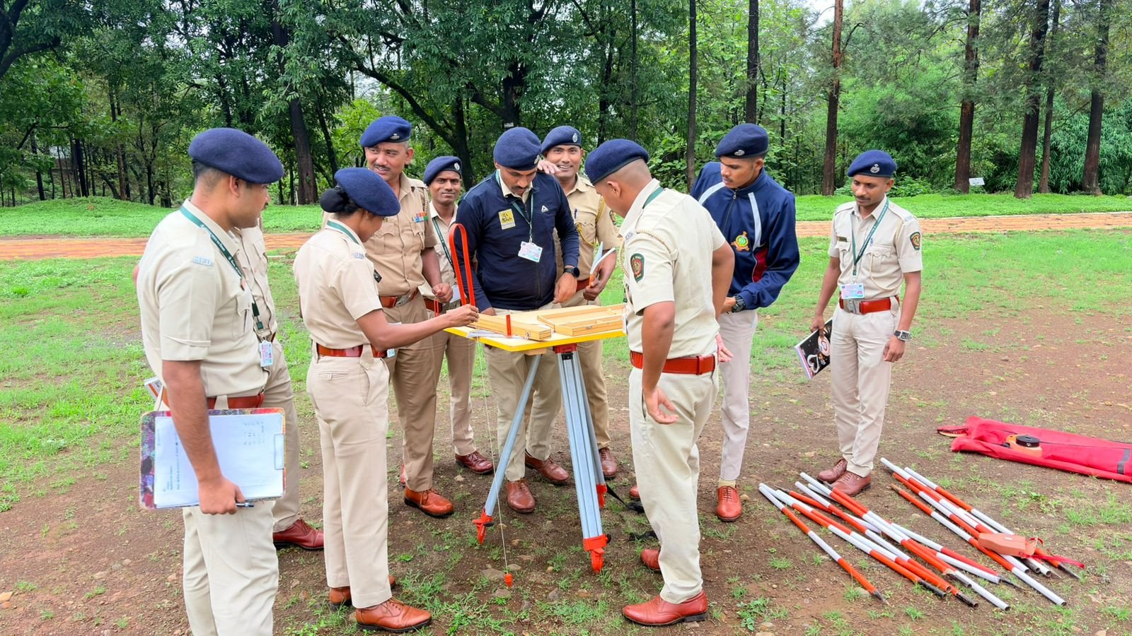 क्षेत्रीय अभ्यास दौरा प्रात्यक्षिक वनसर्व्हेक्षण